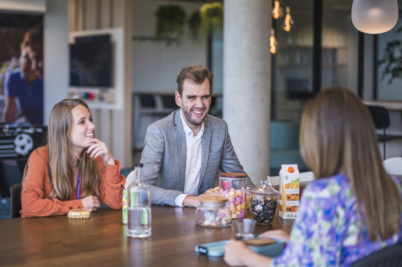 Évoluez dans un environnement de travail international